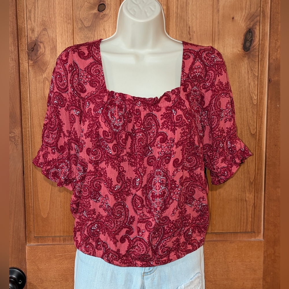 LUQ Paisley Women's Blouse - Burgundy‎
